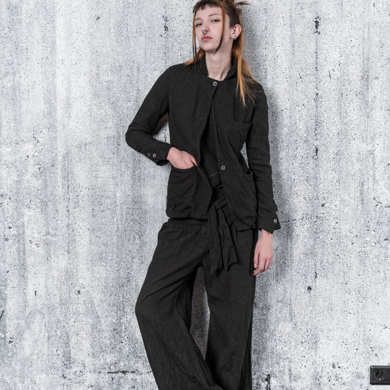 Sportlich-elegante Damenmode - Smart Casual Outfits in Schwarz