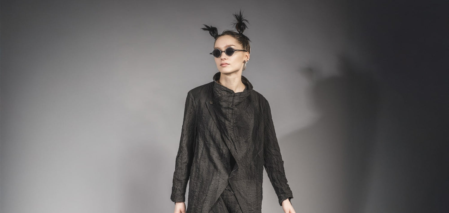 Avant garde fashion for men and women at the designer shop of eigensinnig in Vienna and online