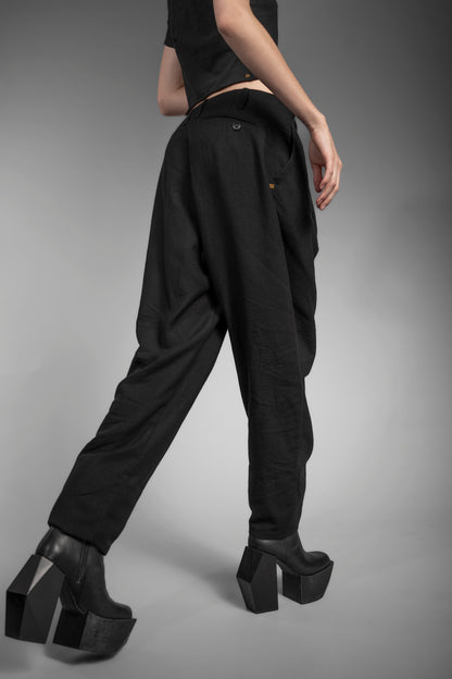 eigensinnig wien | Chiavacci | Black, pleated wide leg designer pants made of Japanese wool