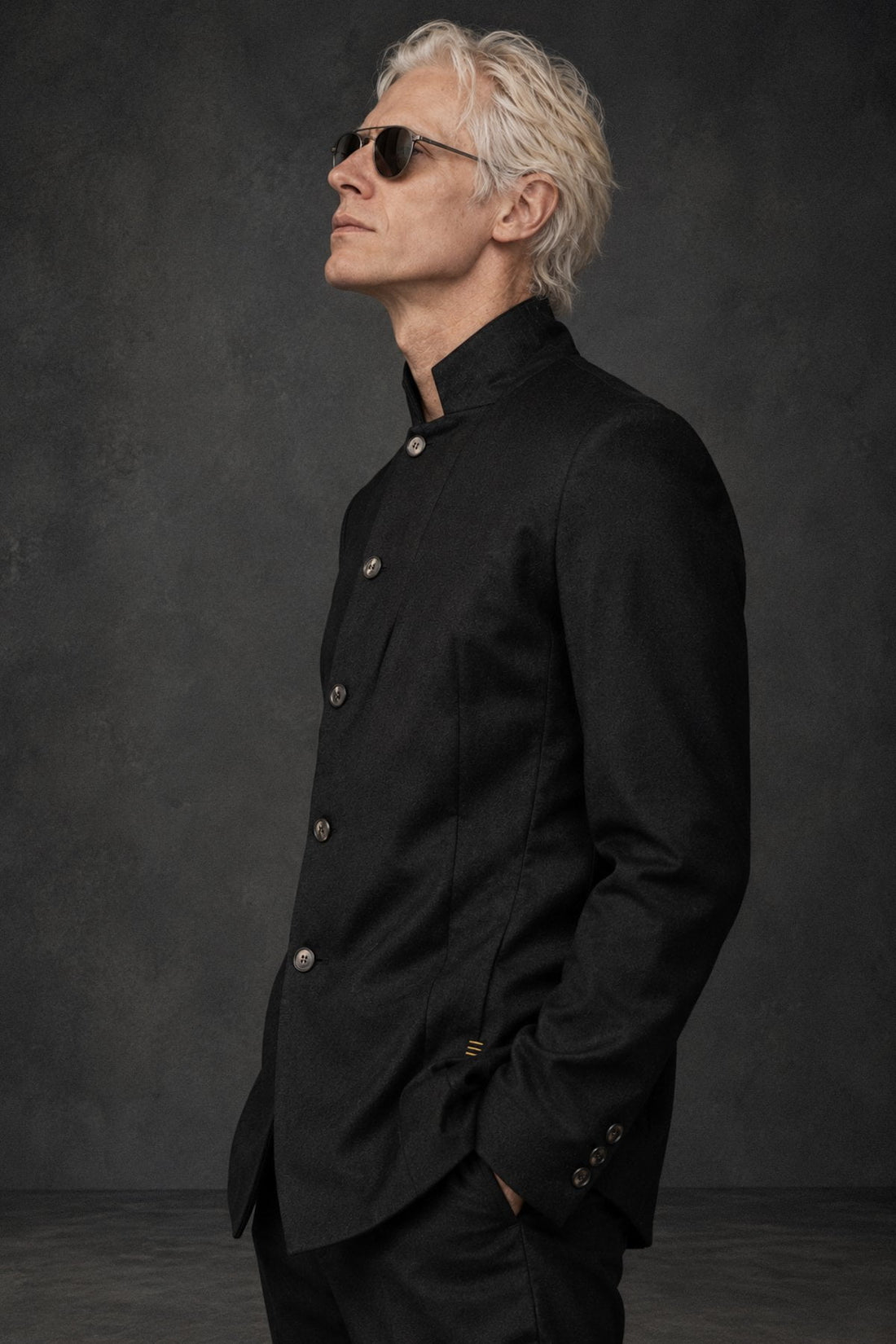 eigensinnig wien | 162 | Sartoriale Designer-Herrenjacke aus schwarzem Wollflanell