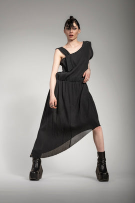 eigensinnig wien | Artemis | Experimentelles Designer Seidenkleid für Damen in Schwarz