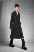 eigensinnig wien | Athena | Elegantes Mantelkleid in exklusivem Design aus schwarzer Seide