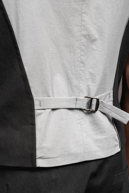 eigensinnig wien | Bartleby | Schwarze Designer Anzugweste für Herren aus leichter Baumwolle