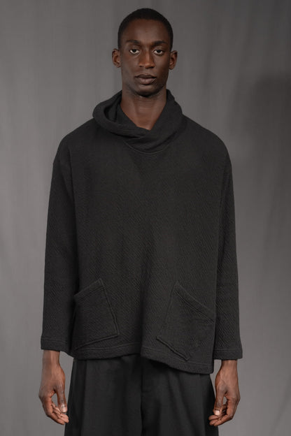 eigensinnig wien | Breed | Exklusiver Strickhoodie aus Merinowolle in Schwarz