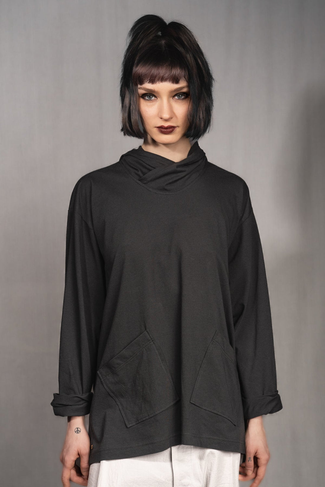 eigensinnig wien | Breed | Schwarzes Designer Hooded Sweatshirt aus Baumwolle