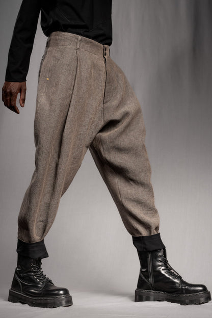 eigensinnig wien | Chiavacci | Weite Designer-Sommerhose mit Bundfalten aus Leinen