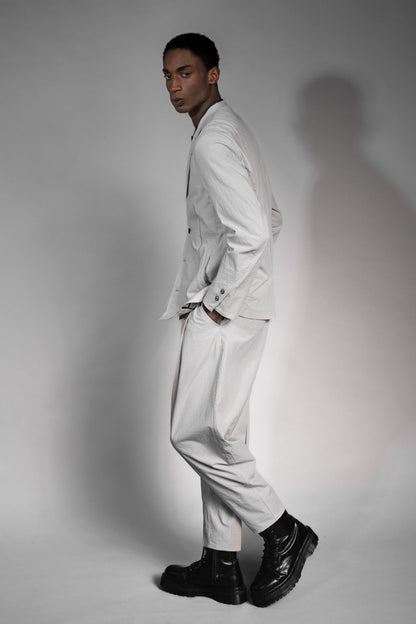 eigensinnig wien | ChiMis | Weißer Sommeranzug für Herren aus leichter japanischer Baumwolle