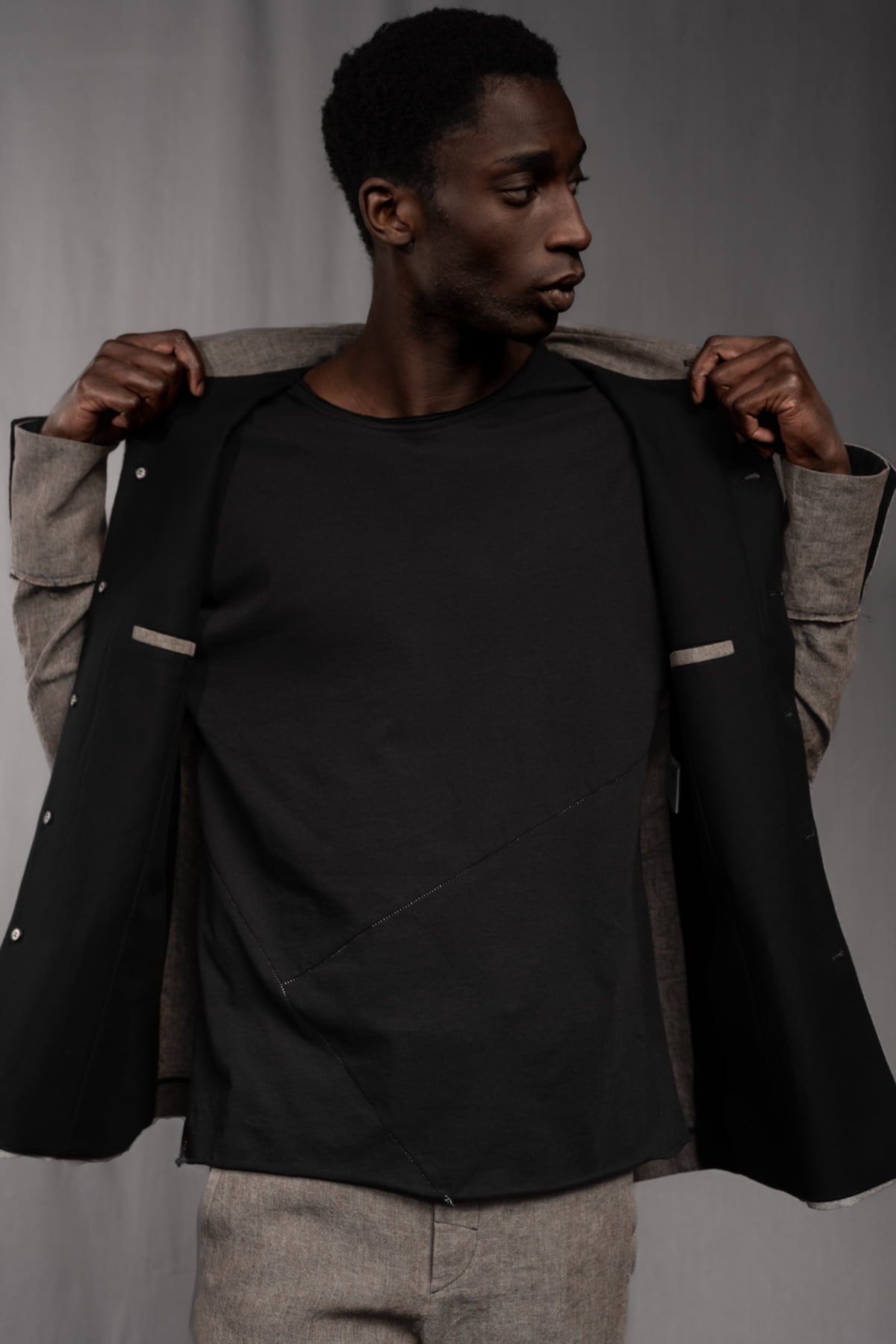 eigensinnig wien | ChiPop | Außergewöhnlicher Designer-Herrenanzug aus hochwertigem Leinen