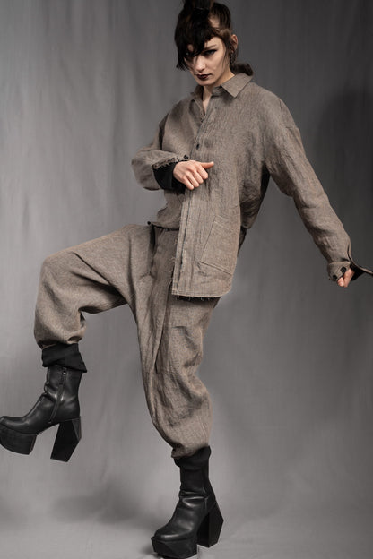 eigensinnig wien | ChiTho | Progressiver Leinen-Zweiteiler mit Overshirt und Drop Crotch Pants