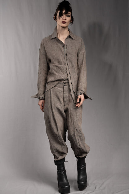 eigensinnig wien | ChiTho | Progressiver Leinen-Zweiteiler mit Overshirt und Drop Crotch Pants
