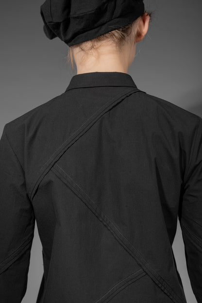 eigensinnig wien | Chomsky | Extravagante, schwarze Hemdbluse für Damen aus japanischer Baumwolle