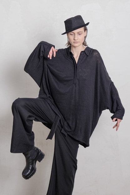eigensinnig wien | Cicero | Außergewöhnliche Oversize Bluse aus Leinen in Schwarz