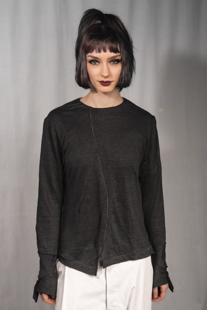 eigensinnig wien | Deitz | Außergewöhnlicher Designer Leinen Pullover für Damen in Schwarz