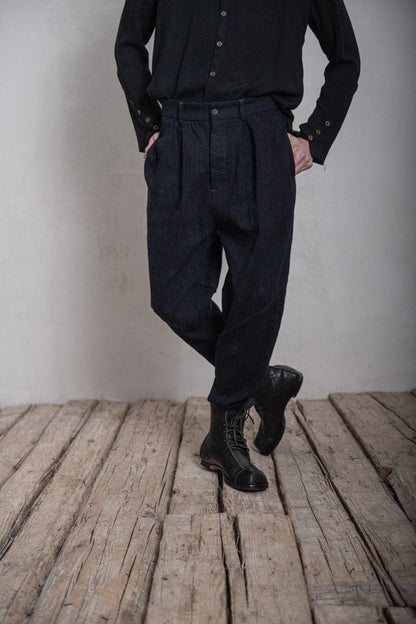 eigensinnig wien | Epikur | Spezielle Low Crotch Hose für Herren aus Baumwolle in schwarz