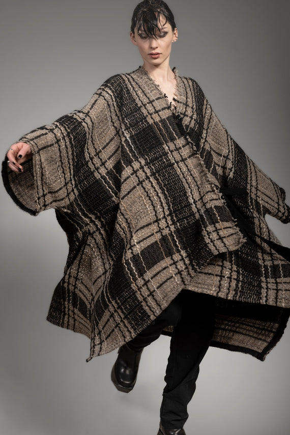 Designer Cape Designer Wool Cape Coat with Sleeves | eigensinnig