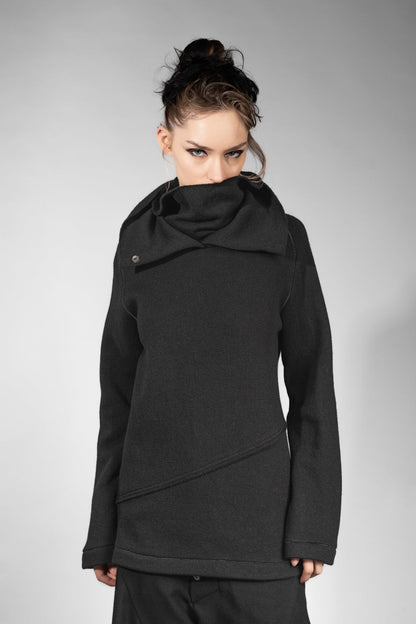 eigensinnig wien | Flaubert | Schwarzer Woll-Strickpullover mit ungewöhnlichem Schalkragen