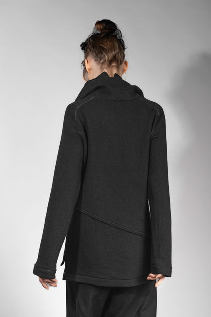 eigensinnig wien | Flaubert | Schwarzer Woll-Strickpullover mit ungewöhnlichem Schalkragen