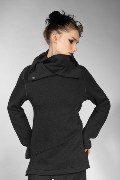 eigensinnig wien | Flaubert | Schwarzer Woll-Strickpullover mit ungewöhnlichem Schalkragen