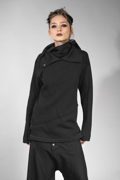 eigensinnig wien | Flaubert | Schwarzer Woll-Strickpullover mit ungewöhnlichem Schalkragen