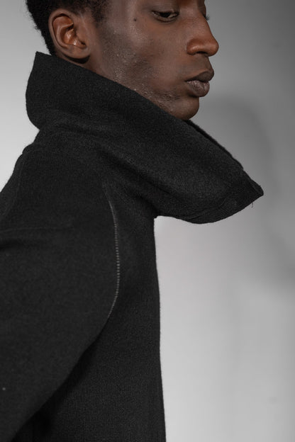 eigensinnig wien | Flaubert | Schwarzer Woll-Strickpullover mit ungewöhnlichem Schalkragen