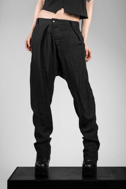 eigensinnig wien | Goethe | Schwarze Designer Bundfalten Drop Crotch Pants aus Leinen