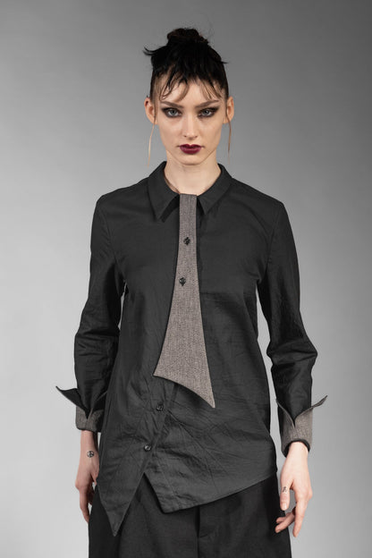 eigensinnig wien | Grace | Asymmetrische, schwarze Designer Hemdbluse mit abnehmbarer Krawatte für Damen