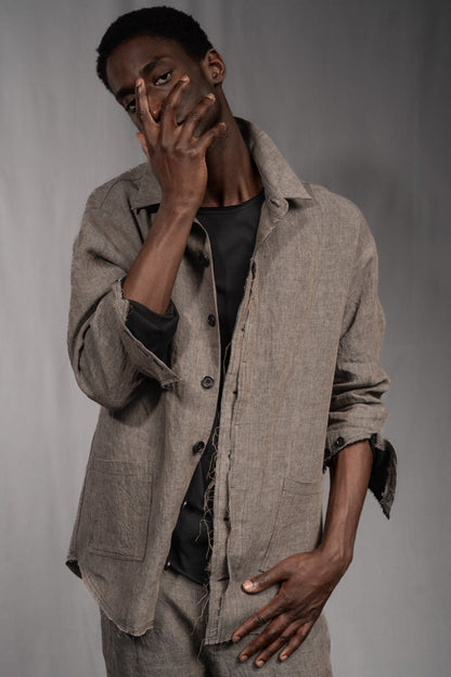 eigensinnig wien | GroTho | Designer-Sommeranzug für Herren aus Leinen mit Overshirt und schmaler Hose