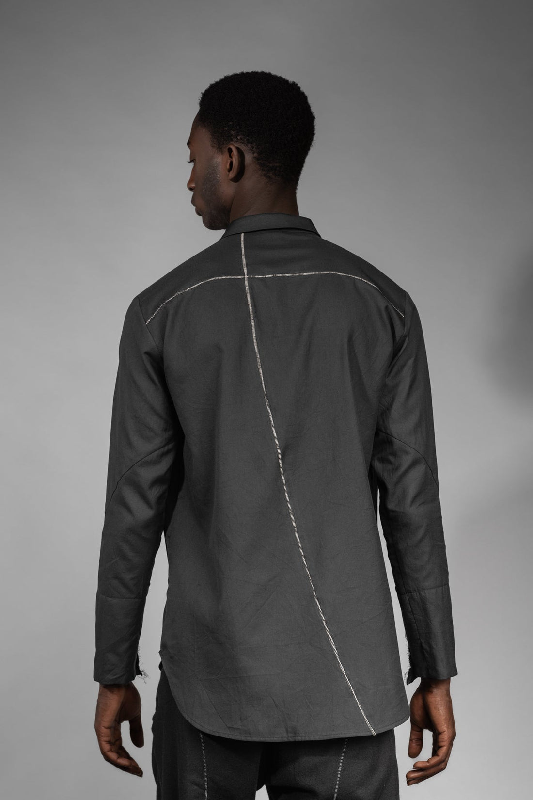 eigensinnig wien | Gruen | Schwarzes Designer-Herrenhemd aus luxuriöser, italienischer Baumwolle