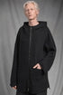 eigensinnig wien | Hades | Schwarzer, hochwertiger Designer-Wollcardigan mit Kapuze im Oversize-Schnitt