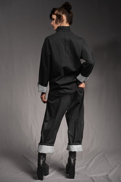 eigensinnig wien | KolQua | Schwarzer Baggy Pants Anzug aus leichter Baumwolle