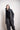 eigensinnig wien | Leibovitz | Auffallender Wintermantel für Damen aus Wolle in grau