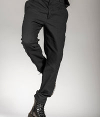 eigensinnig wien | Meinong | Schwarze Designerhose für Herren aus leichter Baumwolle