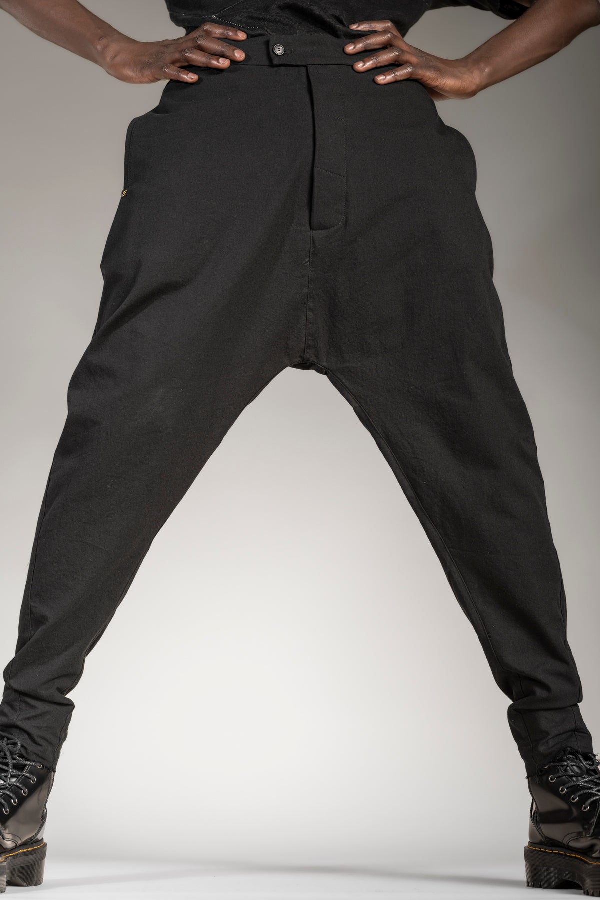 eigensinnig wien | Montesquieu | Black Drop Crotch Pants Made from Japanese  Cotton