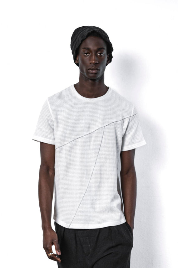 eigensinnig wien | Nevermind | Ausgefallenes T-Shirt in Weiß aus Baumwolle