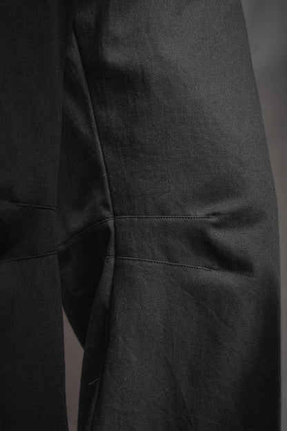 eigensinnig wien | Nin Nin A | Designer Barrel Leg Hose aus leichter, schwarzer Baumwolle