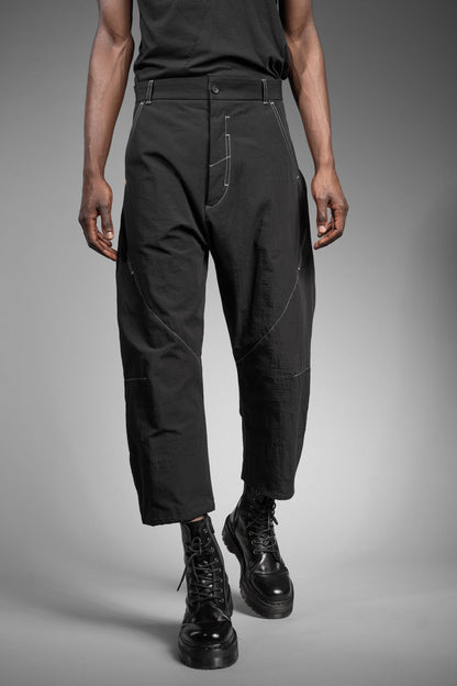 eigensinnig wien | Quarles | Schwarze Designer Baggy Pants aus japanischer Baumwolle
