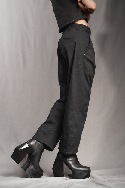 eigensinnig wien | Quarles | Schwarze, leichte Designer Cropped Baggy Pants aus Baumwolle