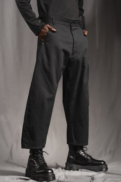 eigensinnig wien | Quarles | Schwarze, leichte Designer Cropped Baggy Pants aus Baumwolle