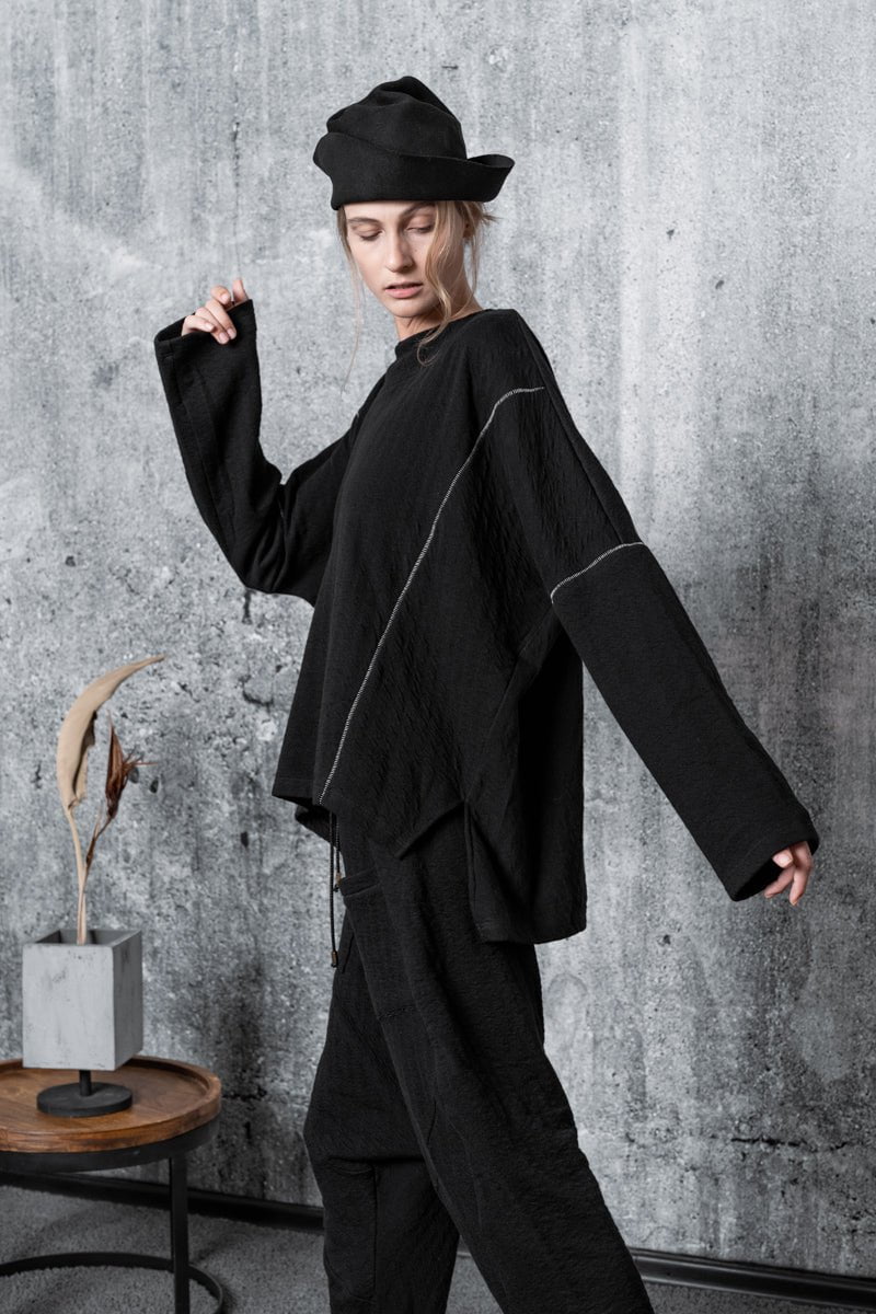 Unconventional Oversize Knit Outfit for Women - Main Image