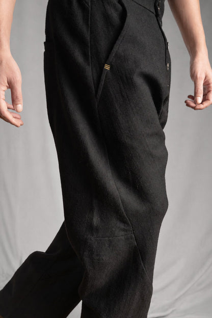 eigensinnig wien | Rotwelsch | Unkonventionelle schwarze Knickerbockerhose aus italienischer Luxuswolle