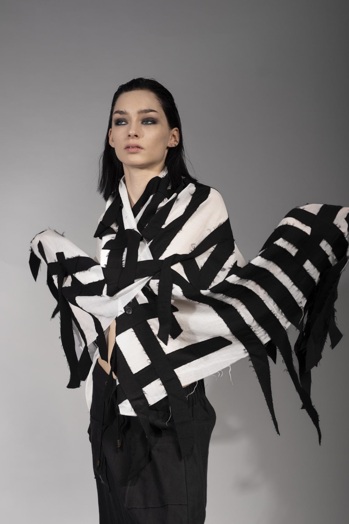 eigensinnig wien | Seattle | Extravaganter, großer Designer Schal im eleganten Grunge Style