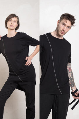 eigensinnig wien | Serres | Sommerliches, unkonventionelles und langes T-Shirt aus Baumwolle in schwarz