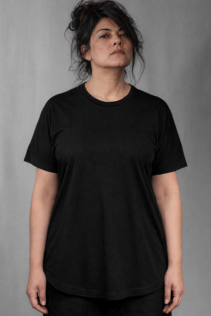 eigensinnig wien | Simandl | Schwarzes, Minimalistisches Designer T-Shirt aus feiner Baumwolle