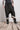 eigensinnig wien | Sloterdijk | Unkonventionelle Haremshose aus grob strukturiertem Leinen in schwarz