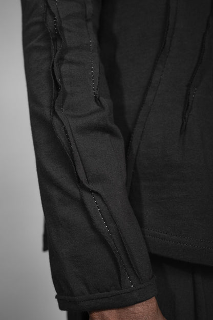 eigensinnig wien | Snark | Schwarzer Distressed-Pullover aus hochwertiger Feinstrick-Baumwolle aus Japan