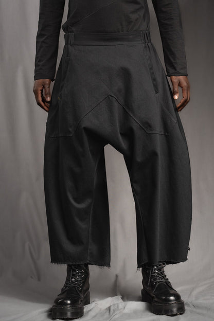 eigensinnig wien | Tuareg | Schwarze, leichte Designer Drop-Crotch Haremshose aus Baumwolle