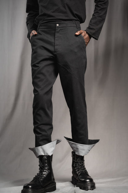 eigensinnig wien | WalEgo | Schwarzer Herren Designeranzug mit weiter Hose aus leichter Baumwolle