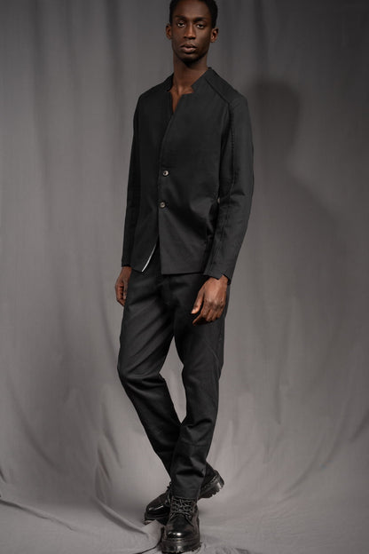 eigensinnig wien | WalEis | Außergewöhnlicher, schwarzer Designer Anzug für Herren aus leichter Baumwolle