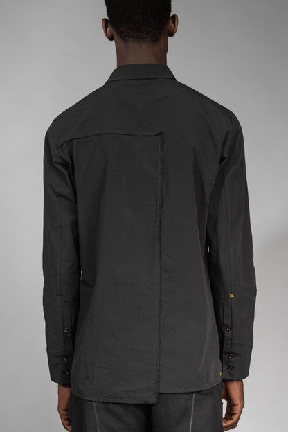 eigensinnig wien | Wittgenstein | Schwarzes Herren-Designerhemd mit unkonventionellem Kragen aus japanischer Baumwolle
