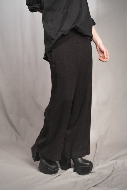eigensinnig wien | Yoshida | Exklusive Japanische Hose aus Leinen in Schwarz